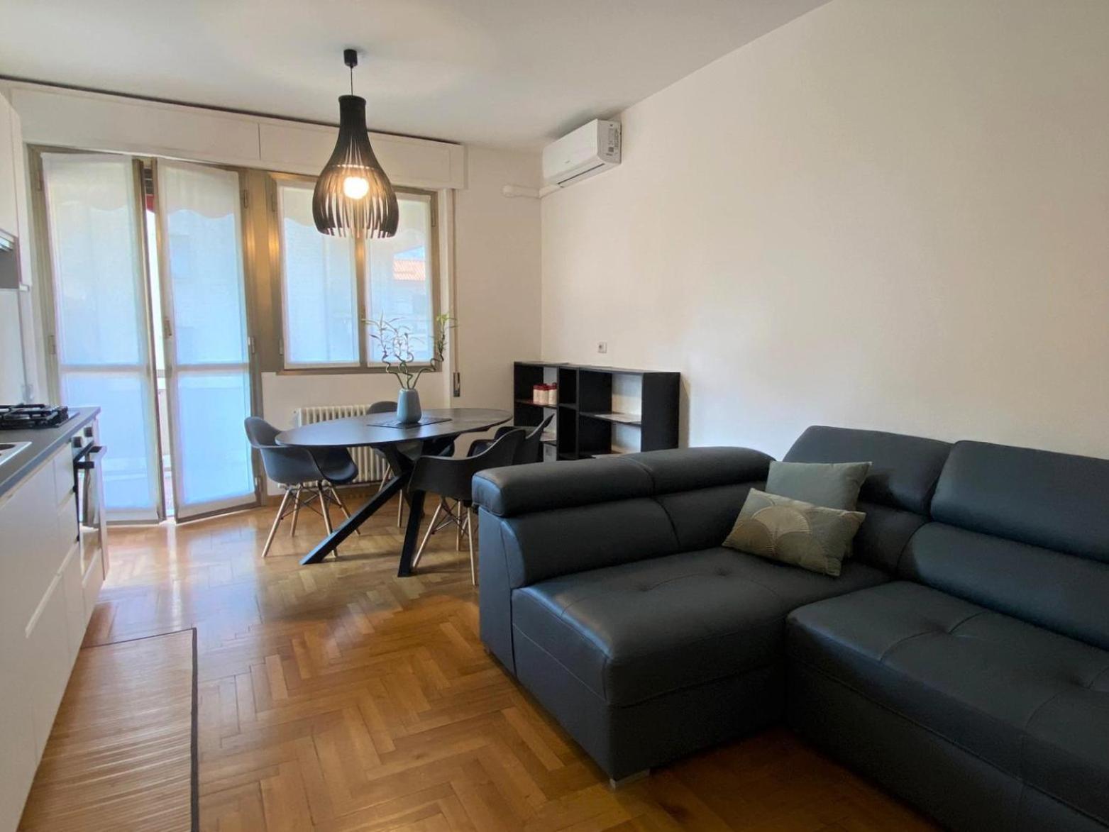 The Little Duck - Modern Apartment With Balcony Como Eksteriør bilde