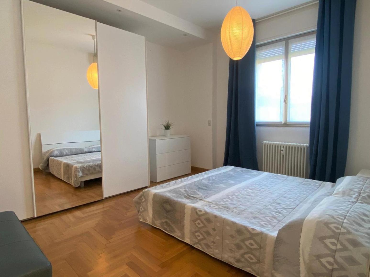 The Little Duck - Modern Apartment With Balcony Como Eksteriør bilde